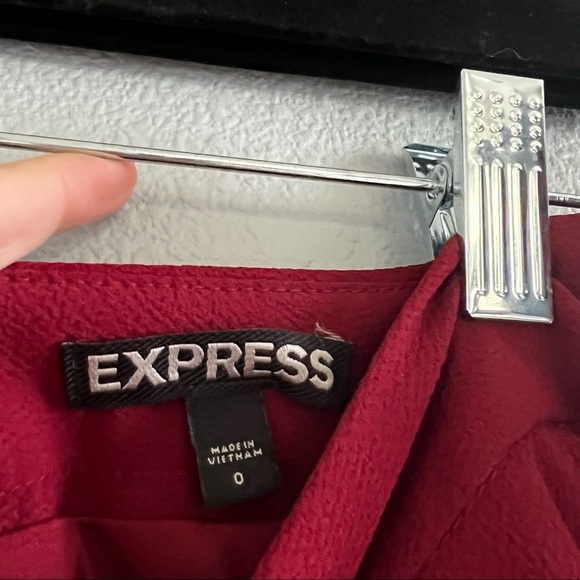 EXPRESS high low folded ruffled wrap skirt in Maroon -  Size: 0 - Picture 9 of 9